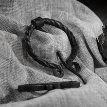 Load image into Gallery viewer, Penannular, Viking Brooch, Cloak Pin, Cloak Clasp, Fibula Viking, Pin Viking, Medieval Brooch, Costume Reenactment, LARP SCA, Medieval Clasp