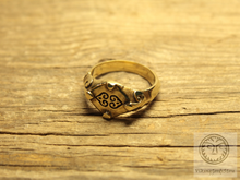Load image into Gallery viewer, Medieval brass ring