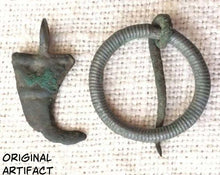 Load image into Gallery viewer, Horn Pendant