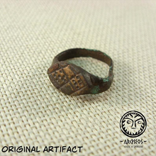 Load image into Gallery viewer, Silver Rhombus Ring