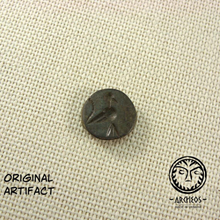 Load image into Gallery viewer, Brass ring with a bird