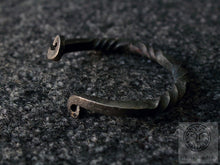 Load image into Gallery viewer, Forged Bracelet