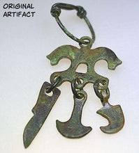 Load image into Gallery viewer, Horn Pendant