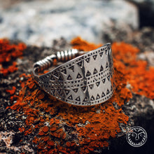 Load image into Gallery viewer, Replica, Viking Ring, Slavic, Medieval, Middle Ages, Reenactment, LARP, SCA, Ancient Ring, Tribal, Nordic, Viking Pattern, Asatru, Vanatru
