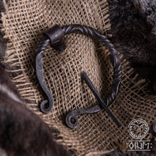 Load image into Gallery viewer, Penannular, Viking Brooch, Cloak Pin, Cloak Clasp, Fibula Viking, Pin Viking, Medieval Brooch, Costume Reenactment, LARP SCA, Medieval Clasp
