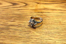 Load image into Gallery viewer, Silver Cheetah Ring
